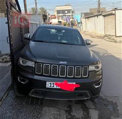 جیپ گراند شیرۆکی